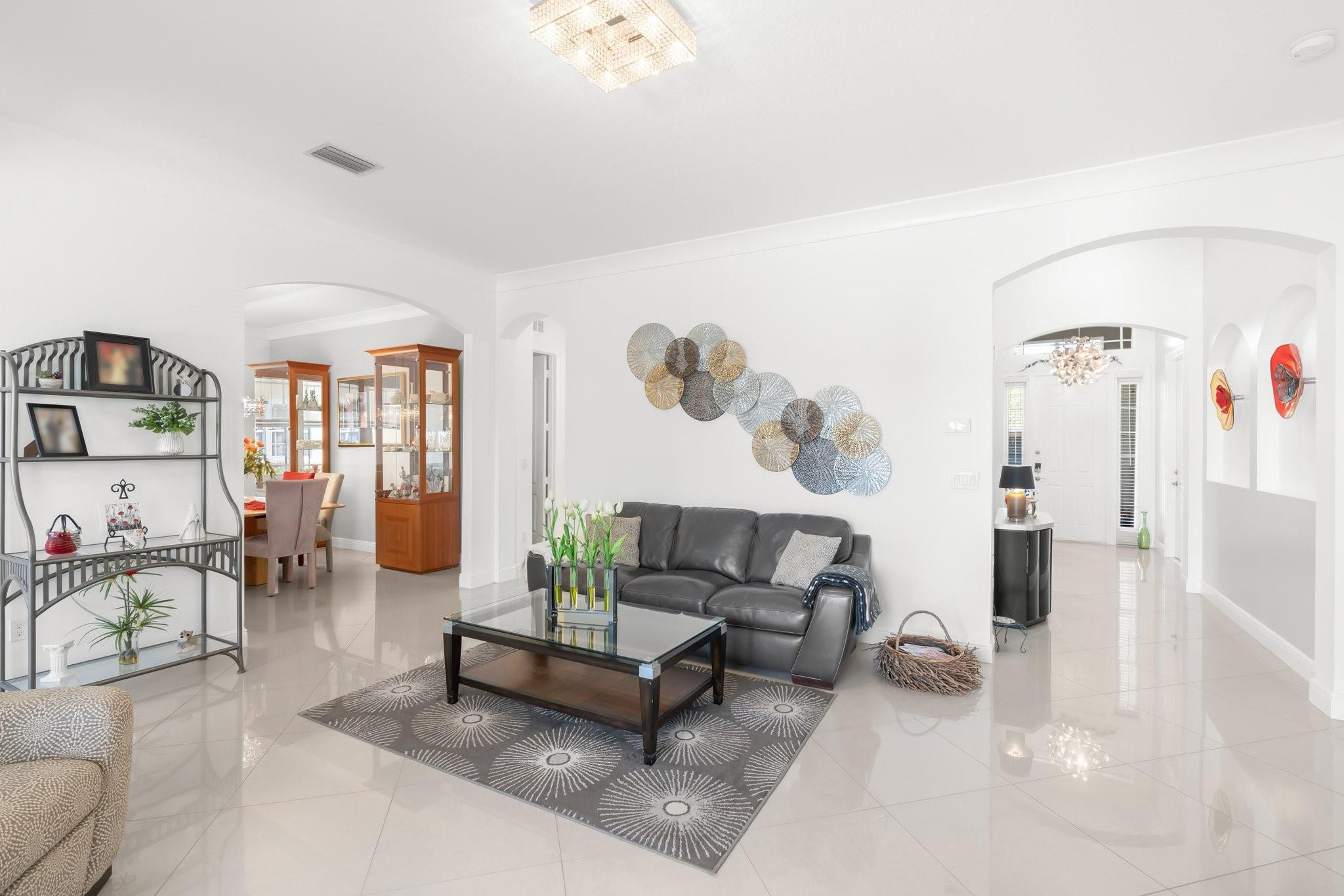 9130 Edgewater Bnd