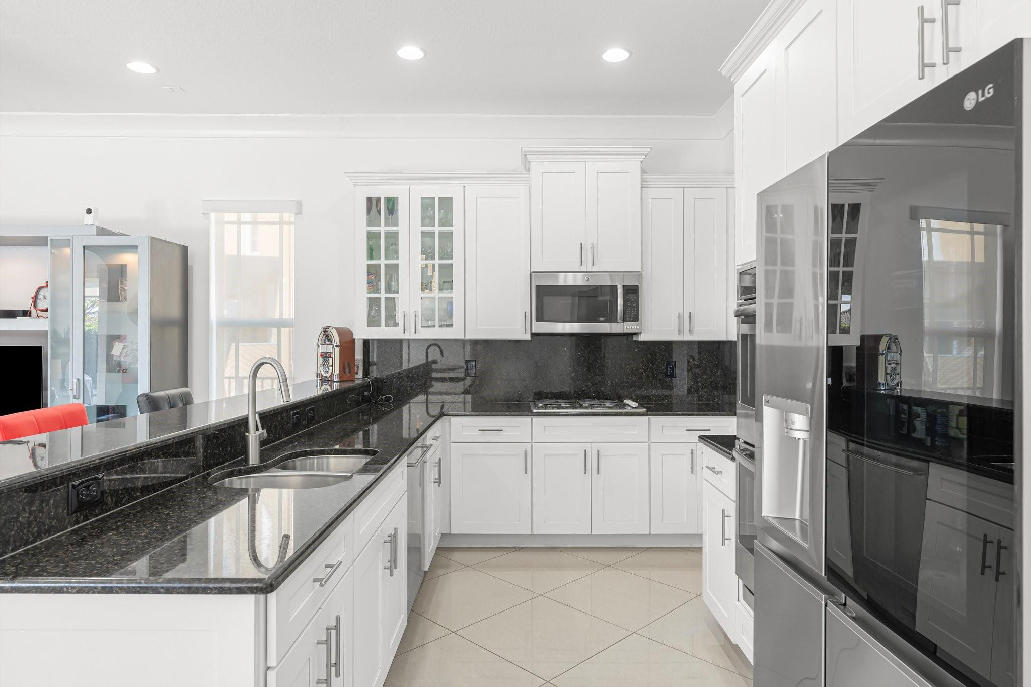 9130 Edgewater Bnd