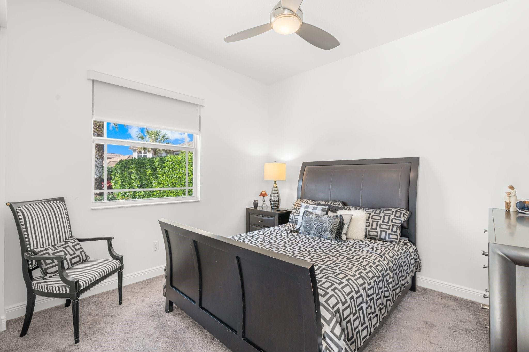 9130 Edgewater Bnd
