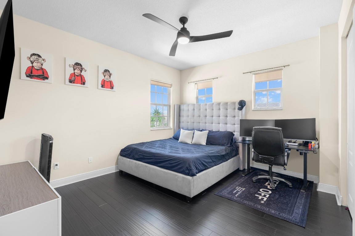 10130 Edgewater Court, Parkland