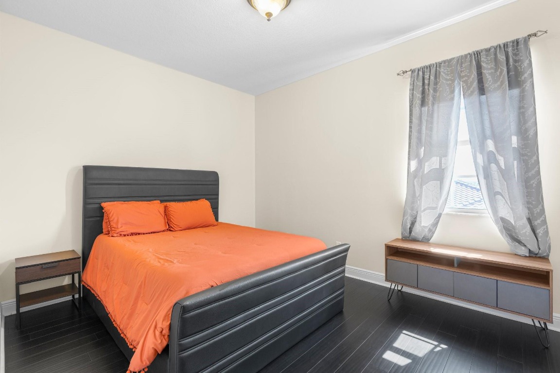 10130 Edgewater Court, Parkland