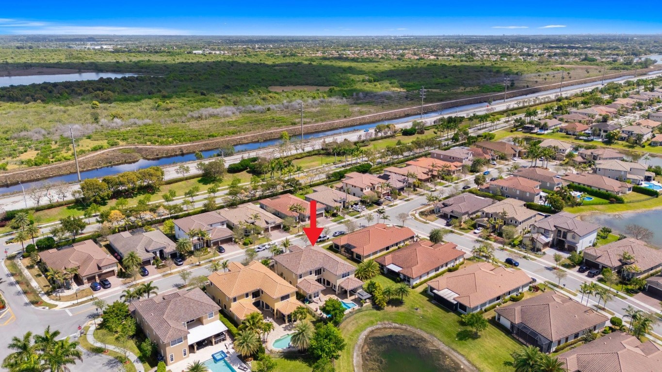 10130 Edgewater Court, Parkland