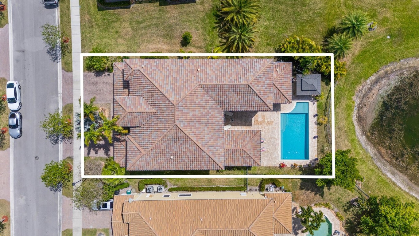 10130 Edgewater Court, Parkland