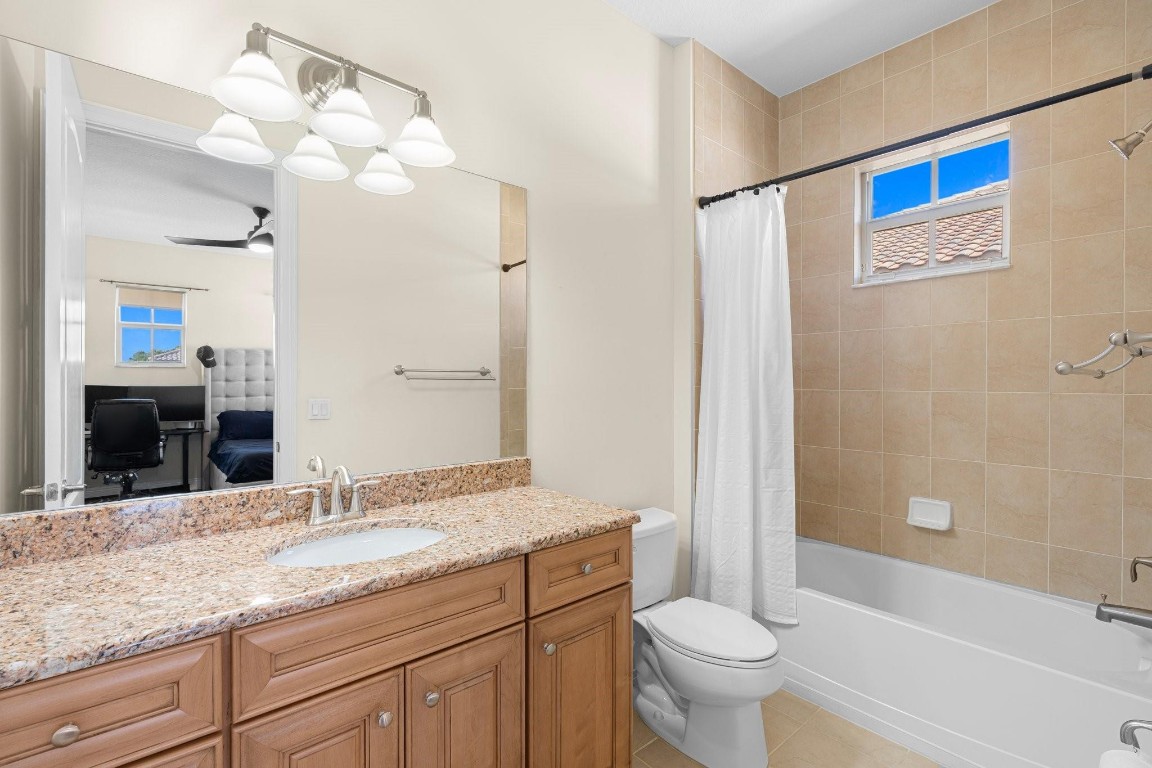 10130 Edgewater Court, Parkland