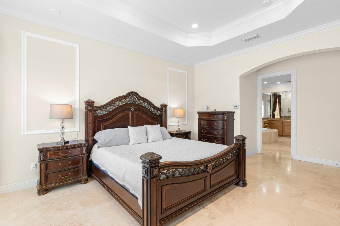 10130 Edgewater Court, Parkland