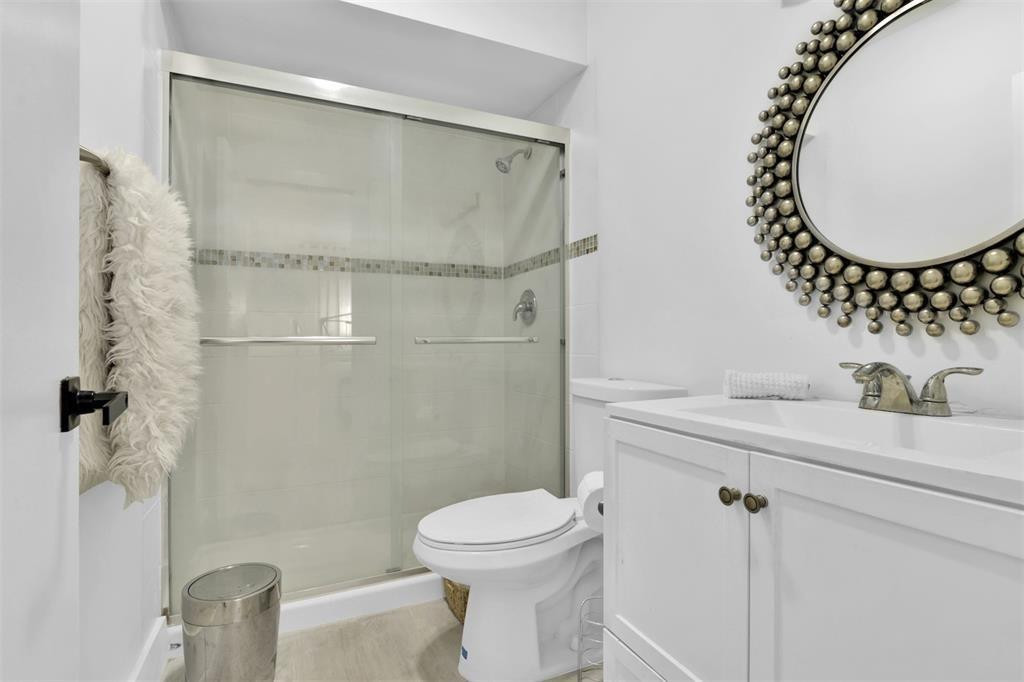 4111 NE 21st Way 201