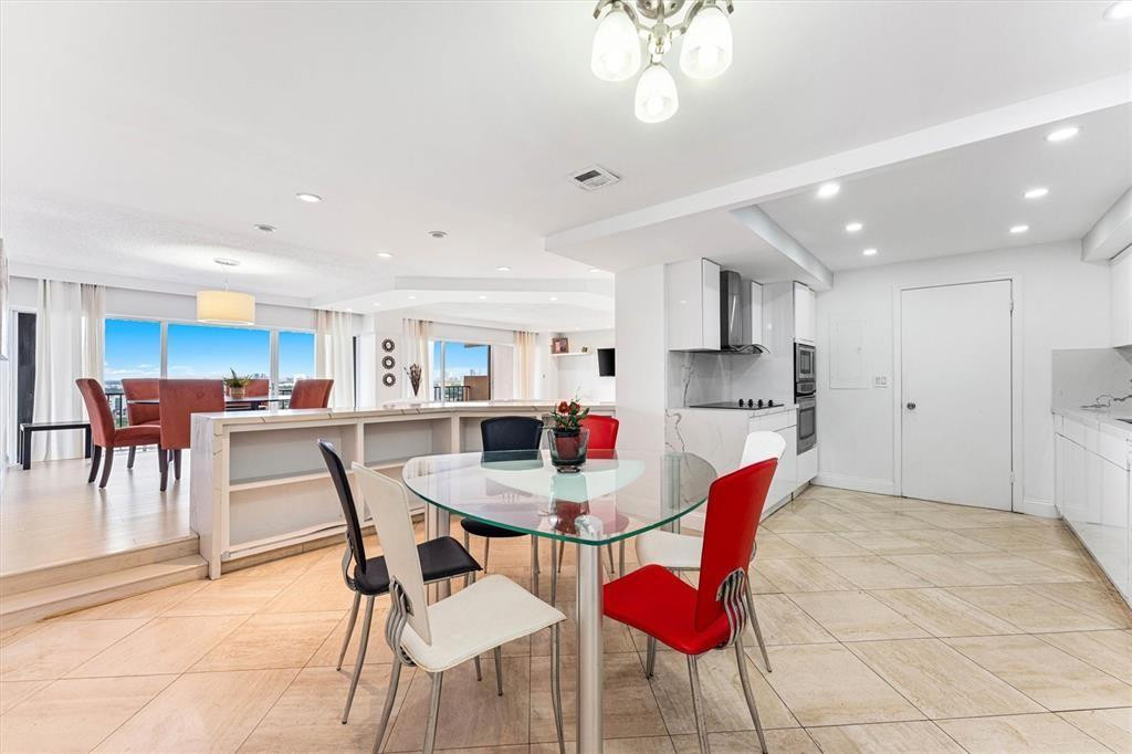 1800 NE 114th St 2301