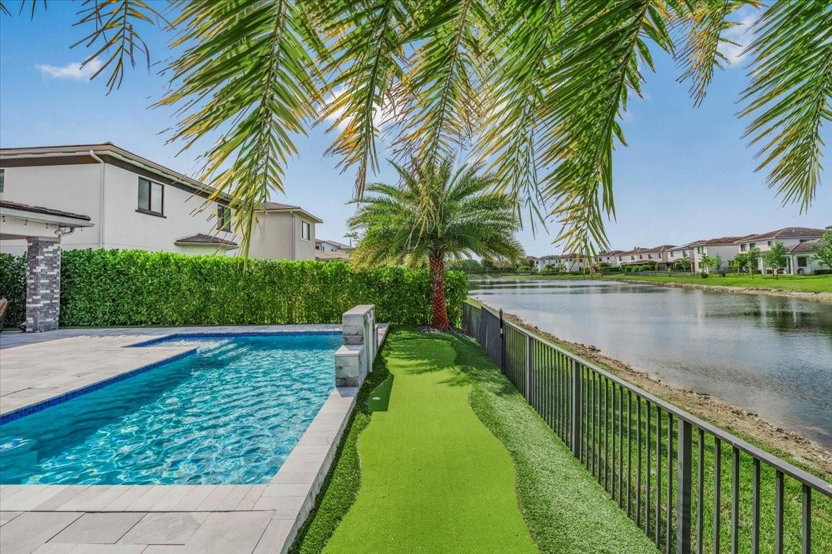 10805 Vista Terrace