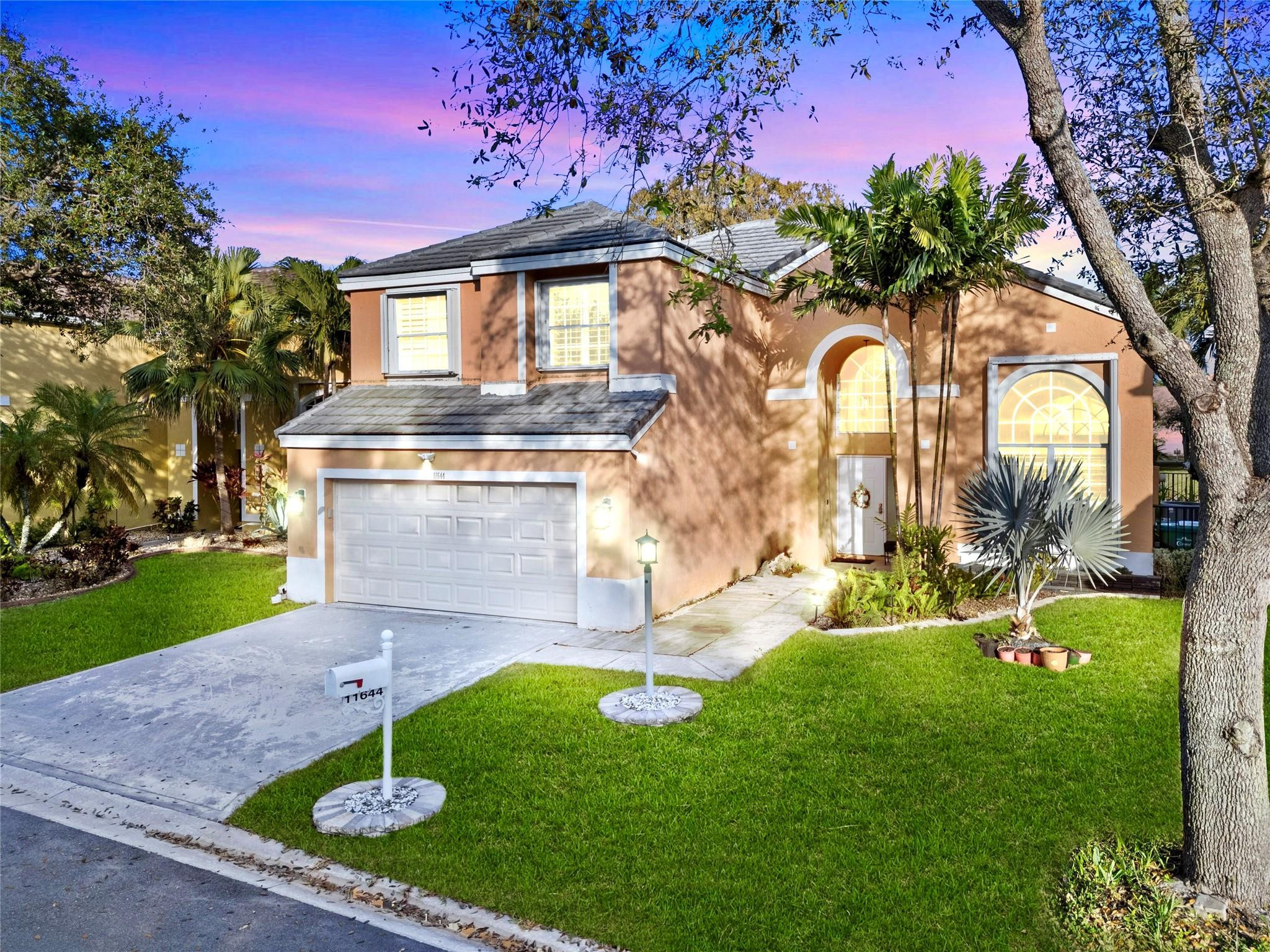 11644 NW 2nd Dr