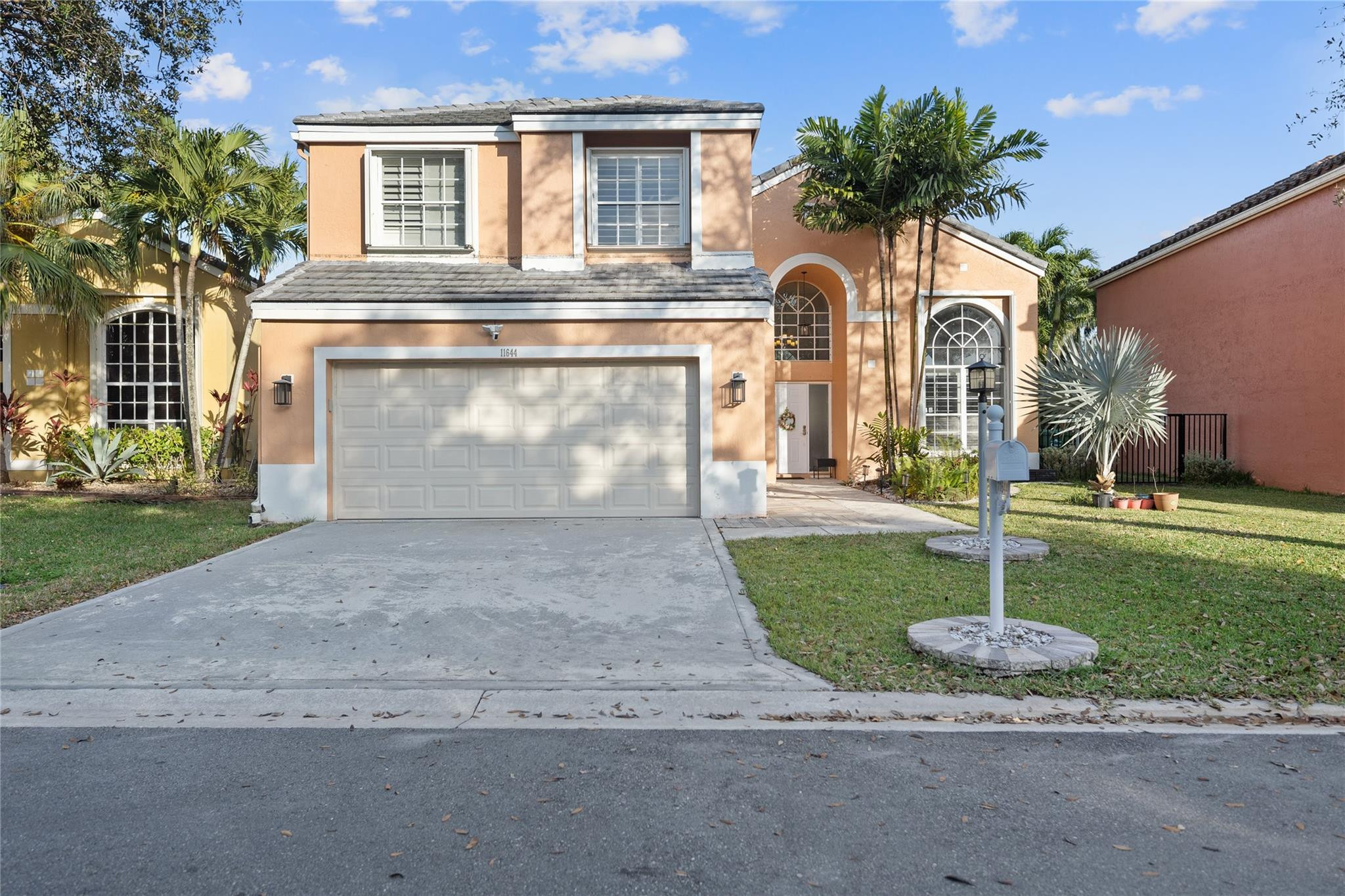 11644 NW 2nd Dr