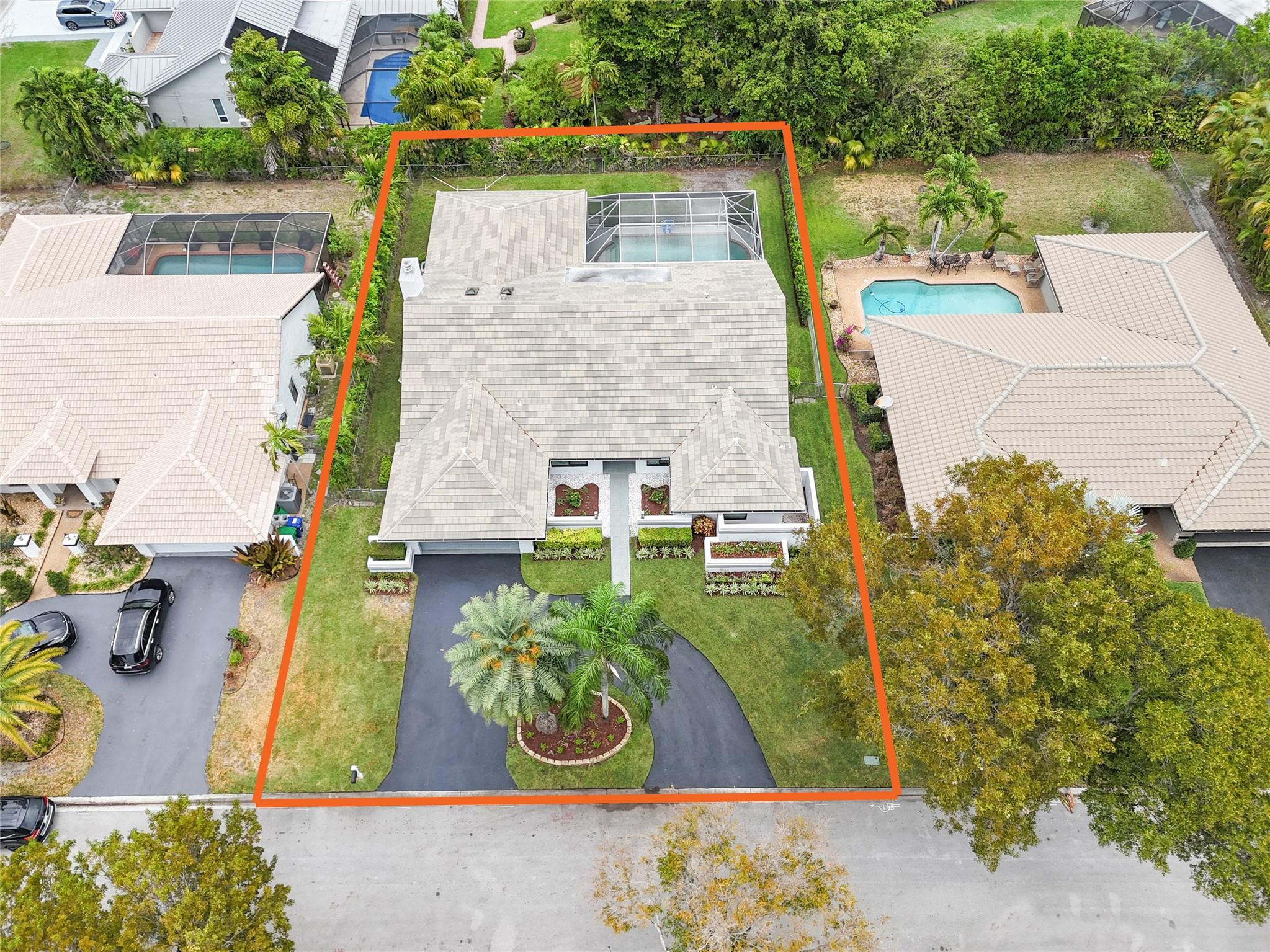 8977 NW 47TH CT