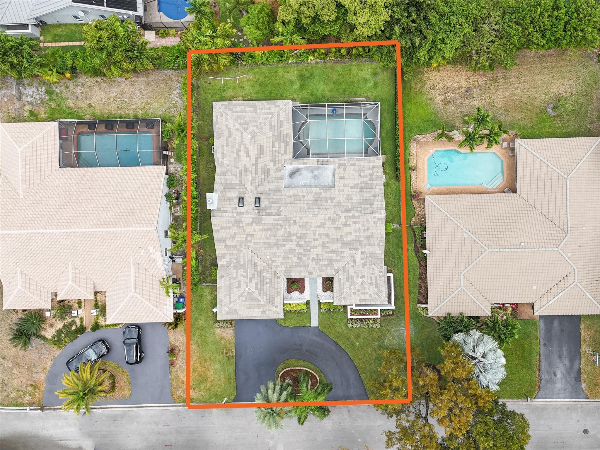 8977 NW 47TH CT