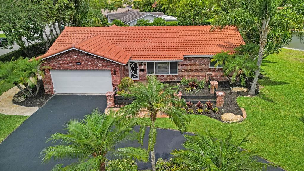 10350 NW 42nd Dr