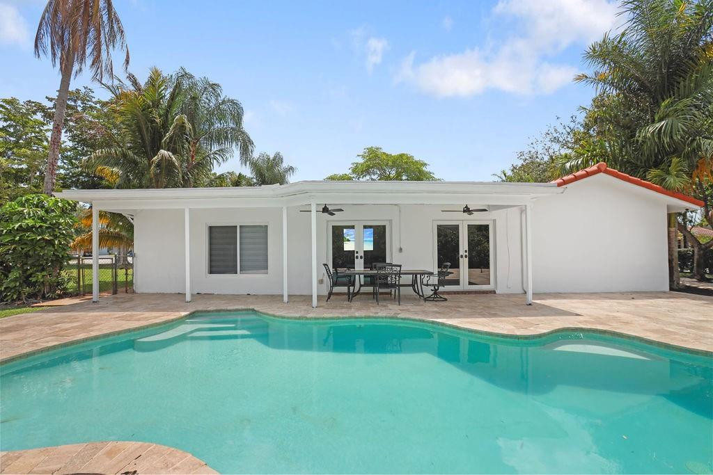 10350 NW 42nd Dr
