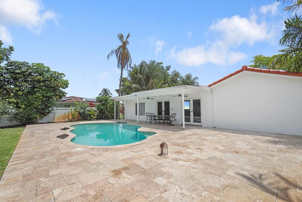 10350 NW 42nd Dr