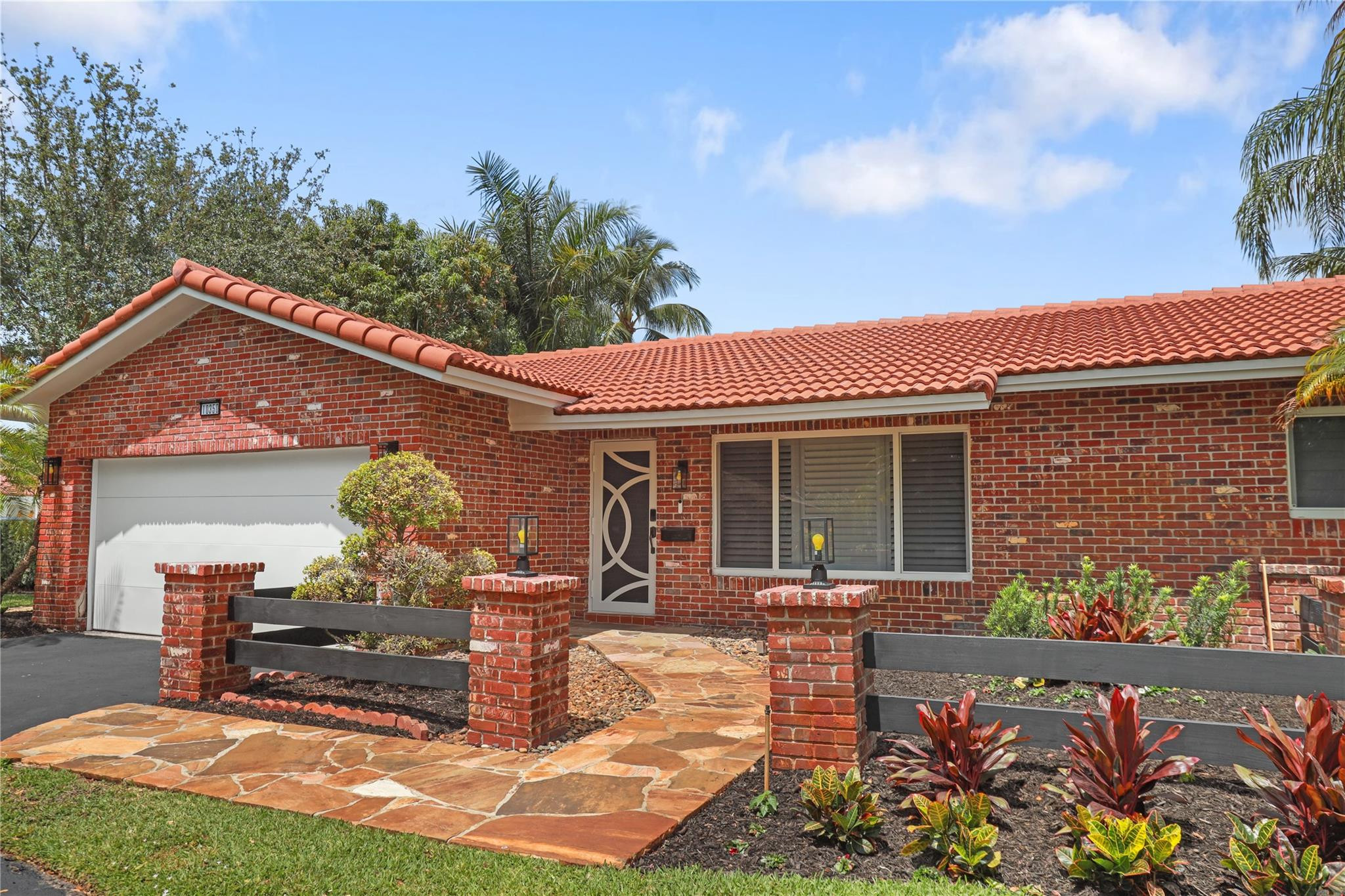 10350 NW 42nd Dr