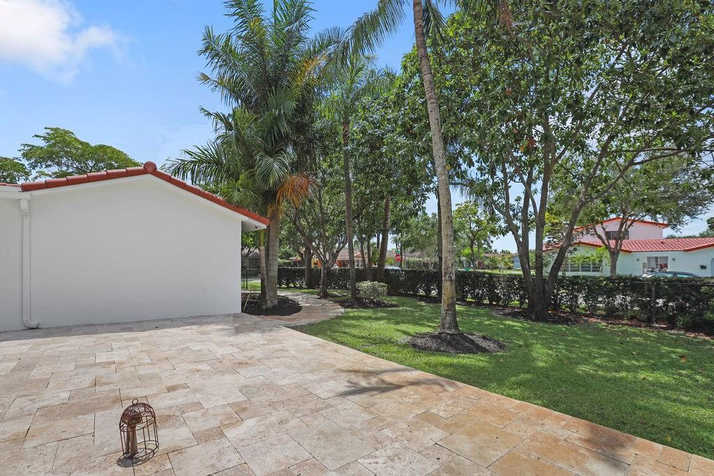 10350 NW 42nd Dr