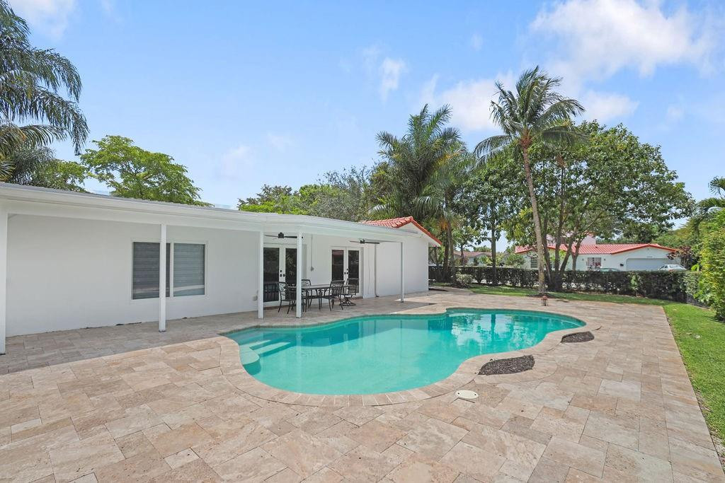 10350 NW 42nd Dr