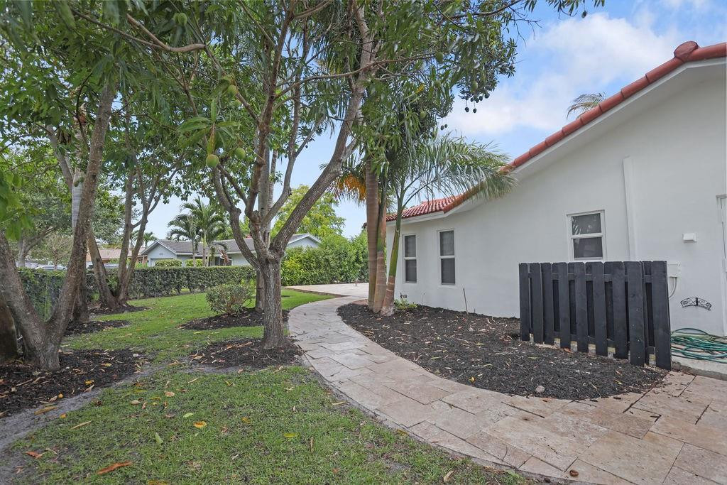 10350 NW 42nd Dr