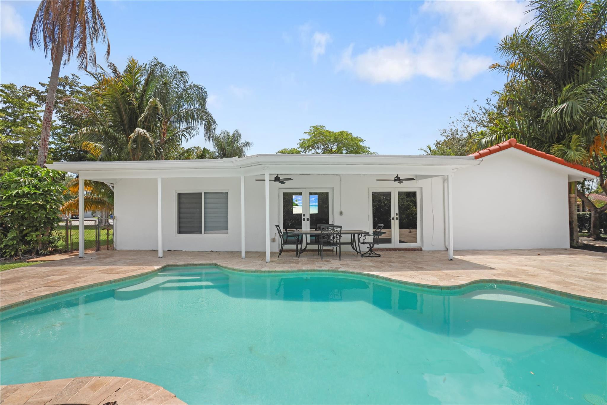 10350 NW 42nd Dr