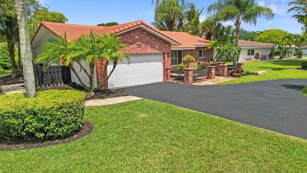 10350 NW 42nd Dr