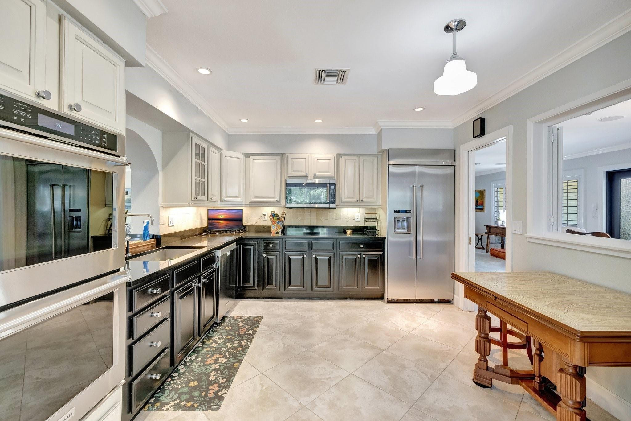 2601 NE 27th Terrace