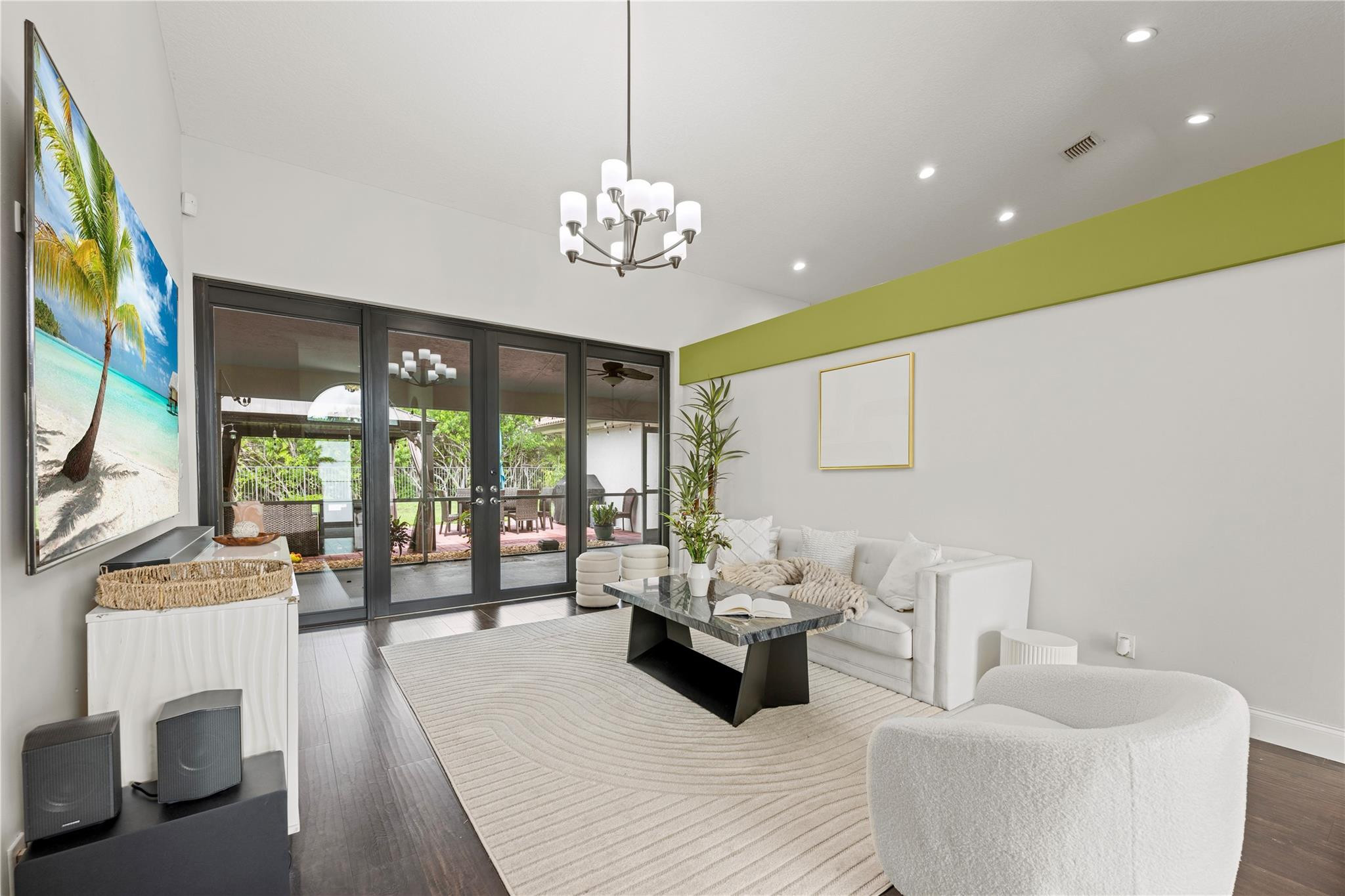 20368 Hacienda Ct