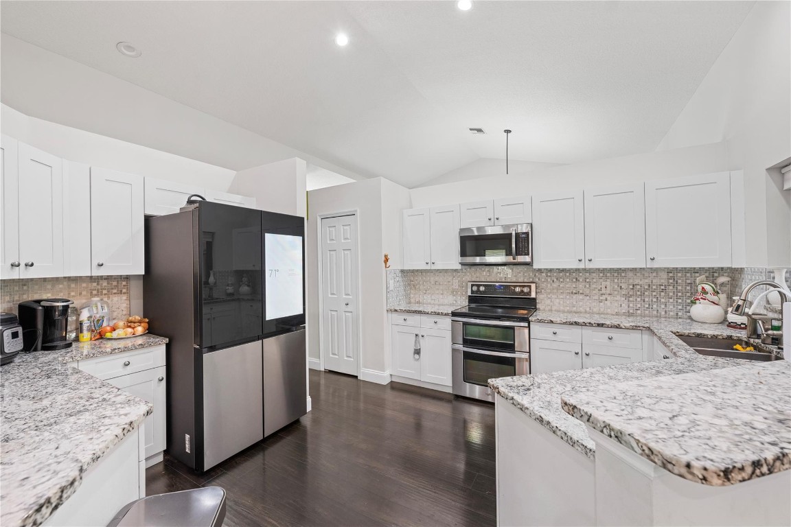 20368 Hacienda Ct