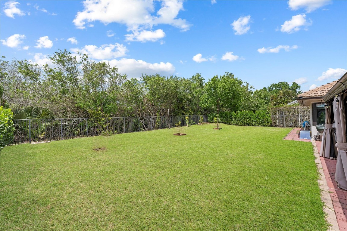 20368 Hacienda Ct
