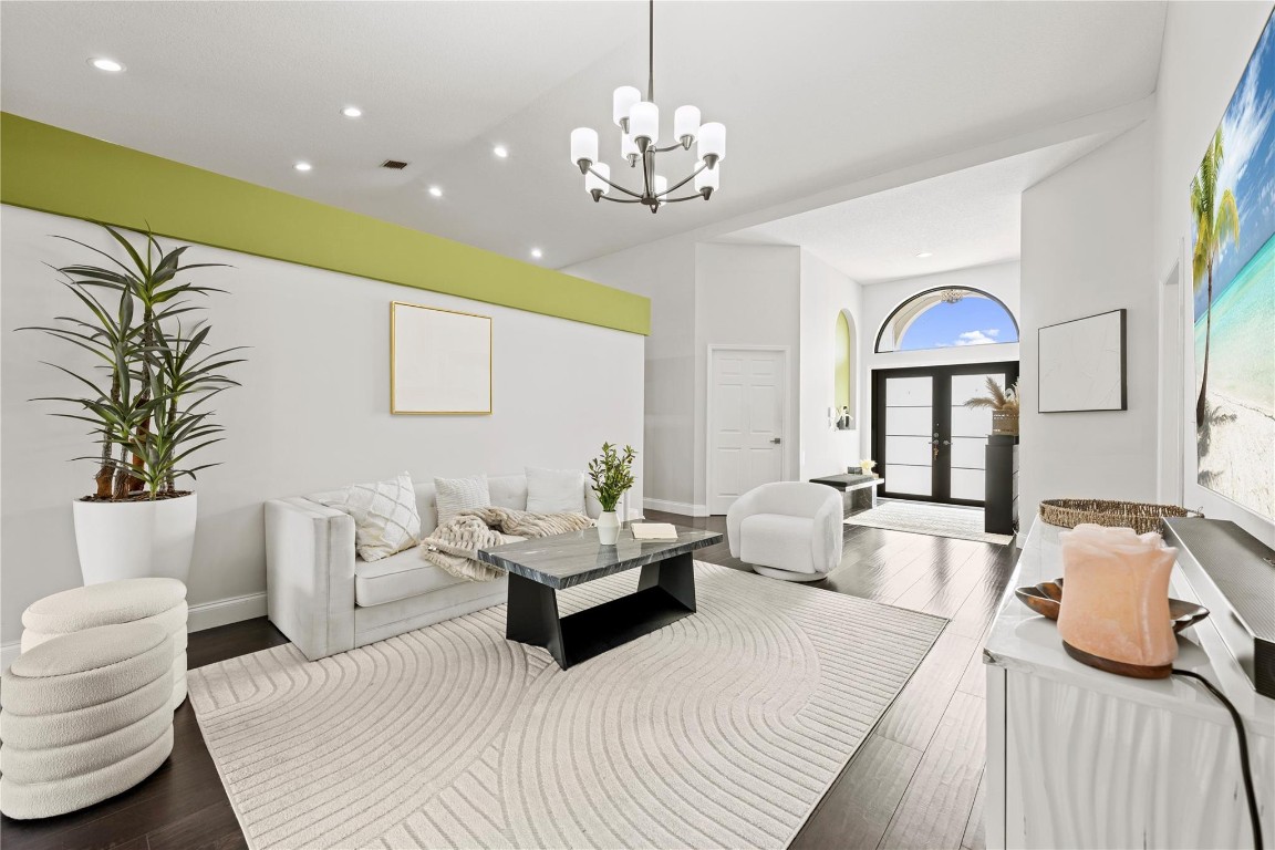 20368 Hacienda Ct