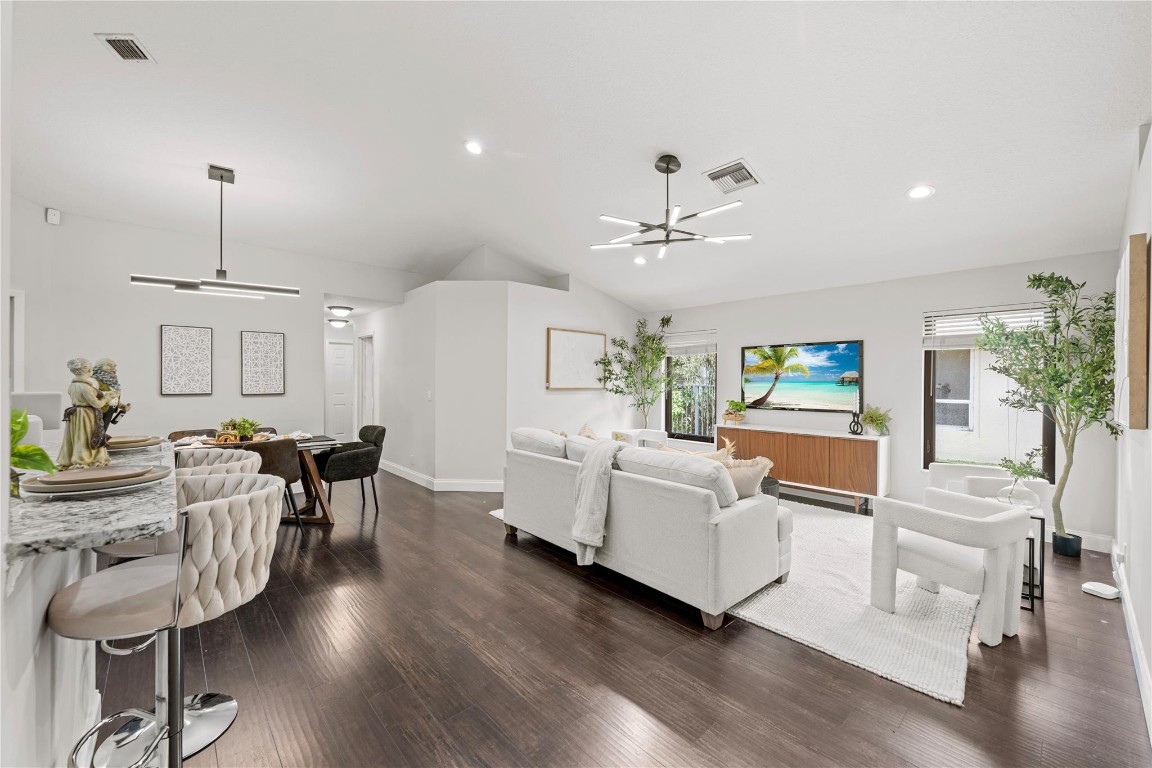 20368 Hacienda Ct
