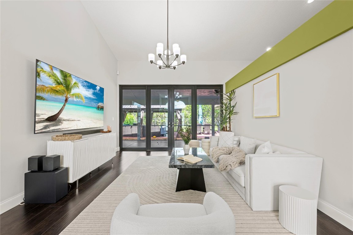 20368 Hacienda Ct