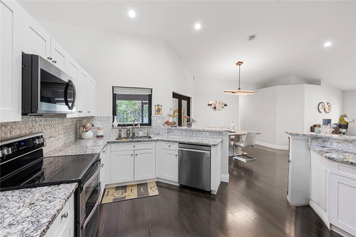 20368 Hacienda Ct