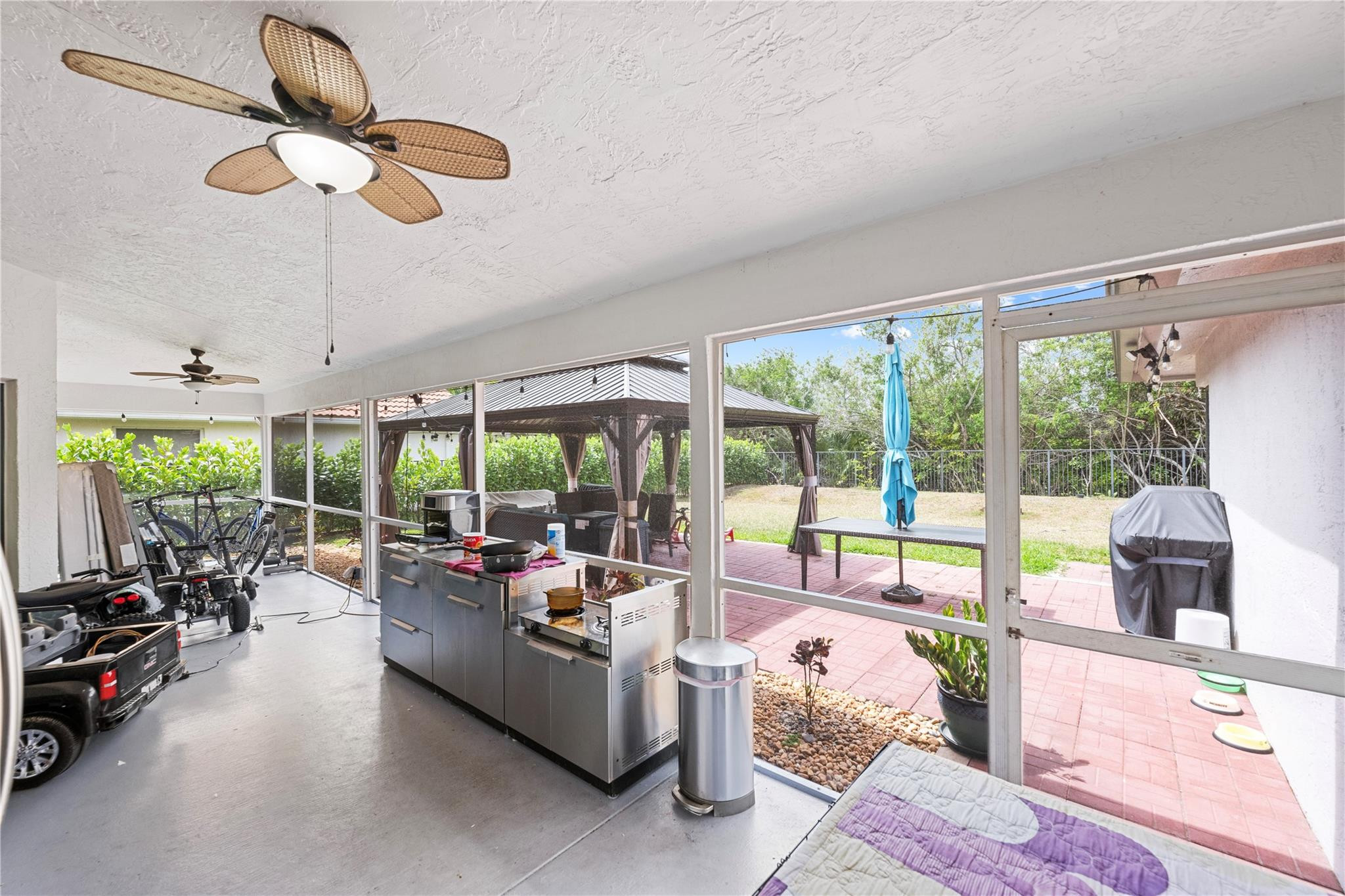 20368 Hacienda Ct
