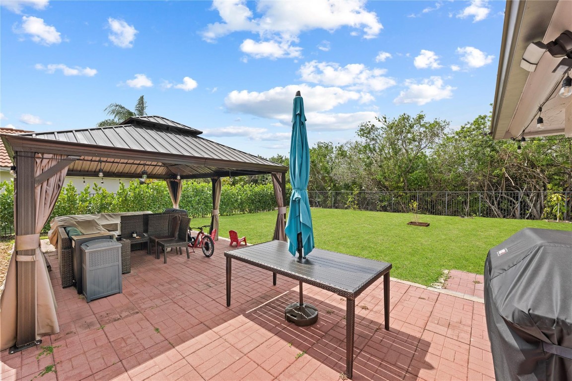 20368 Hacienda Ct