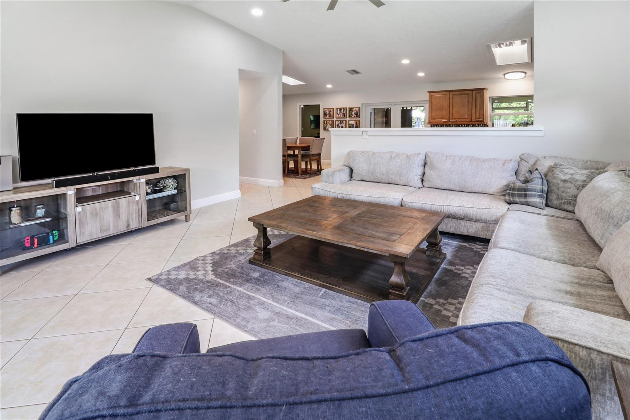 877 NW 87th Ave
