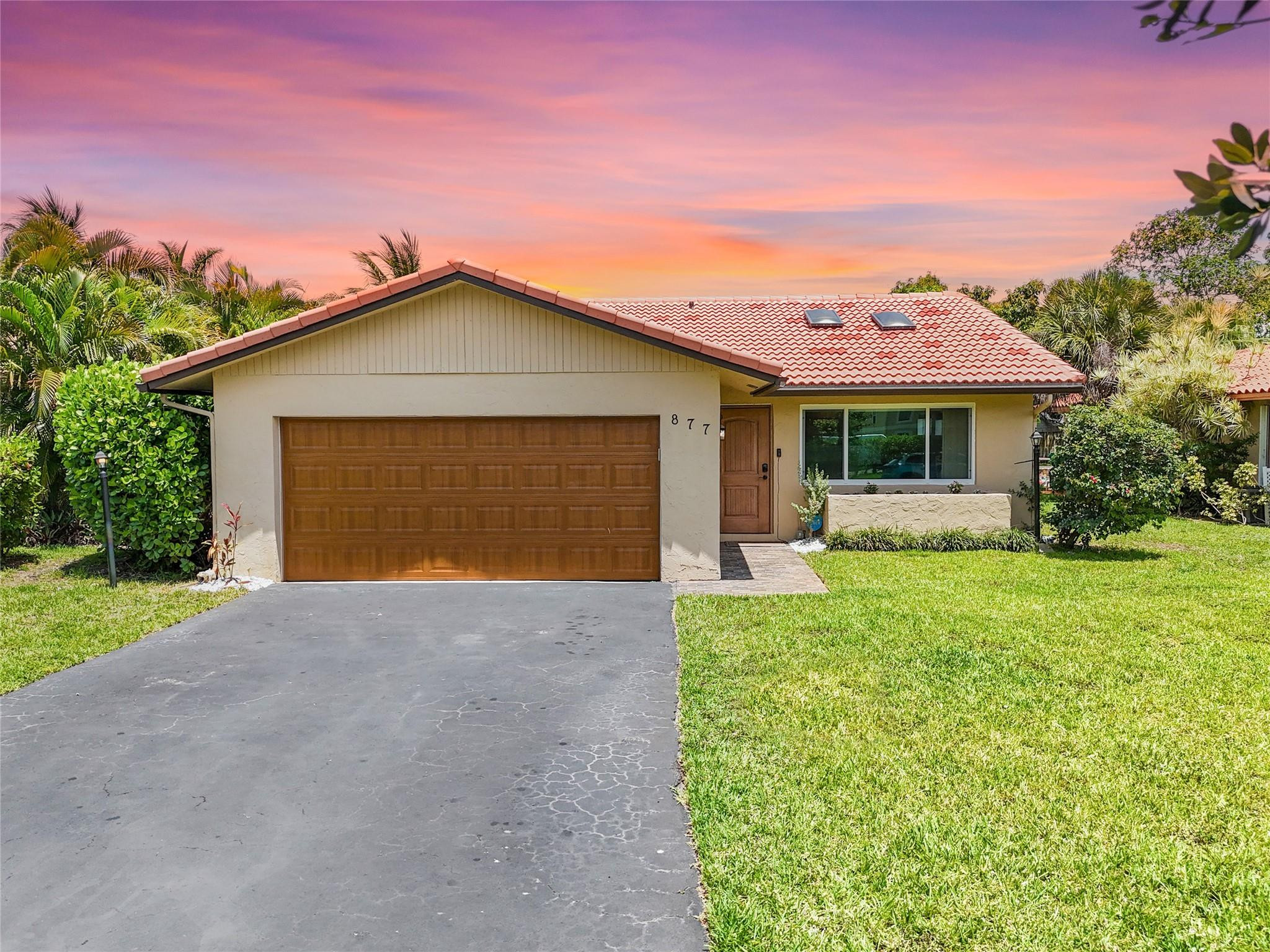 877 NW 87th Ave