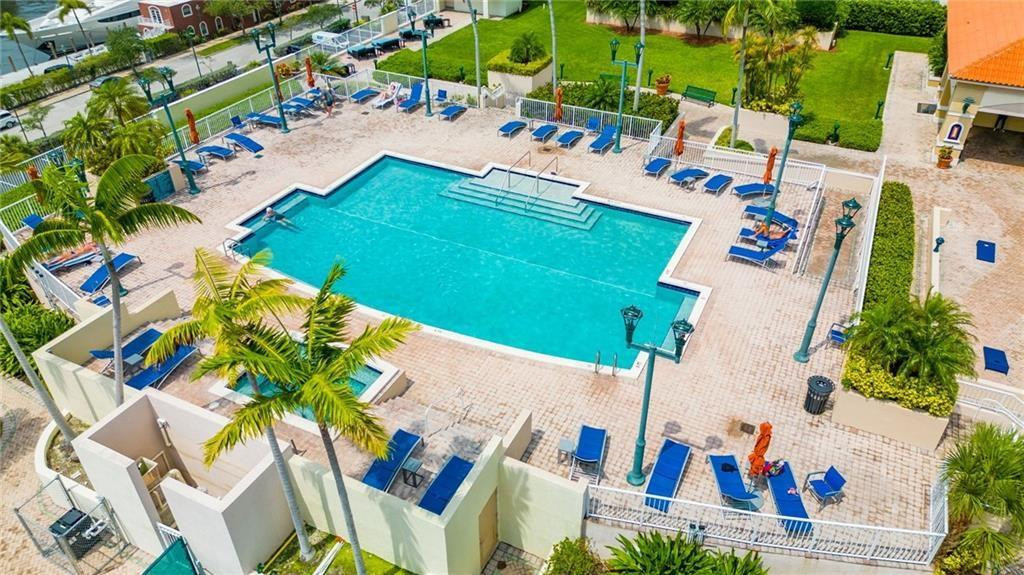 3020 NE 32nd Ave 704