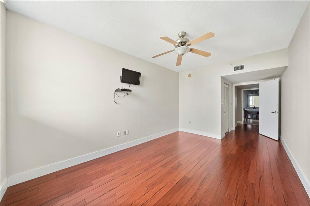 3020 NE 32nd Ave 704