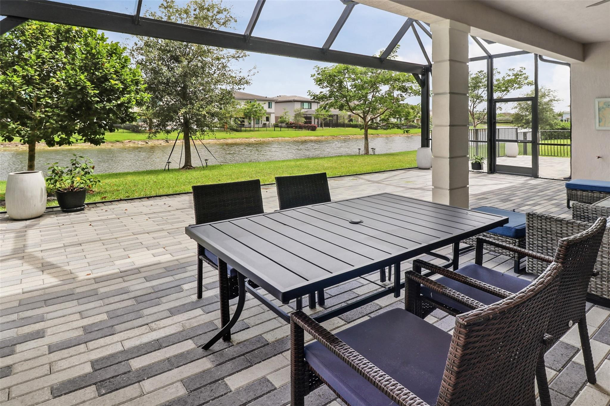 10740 Coral St