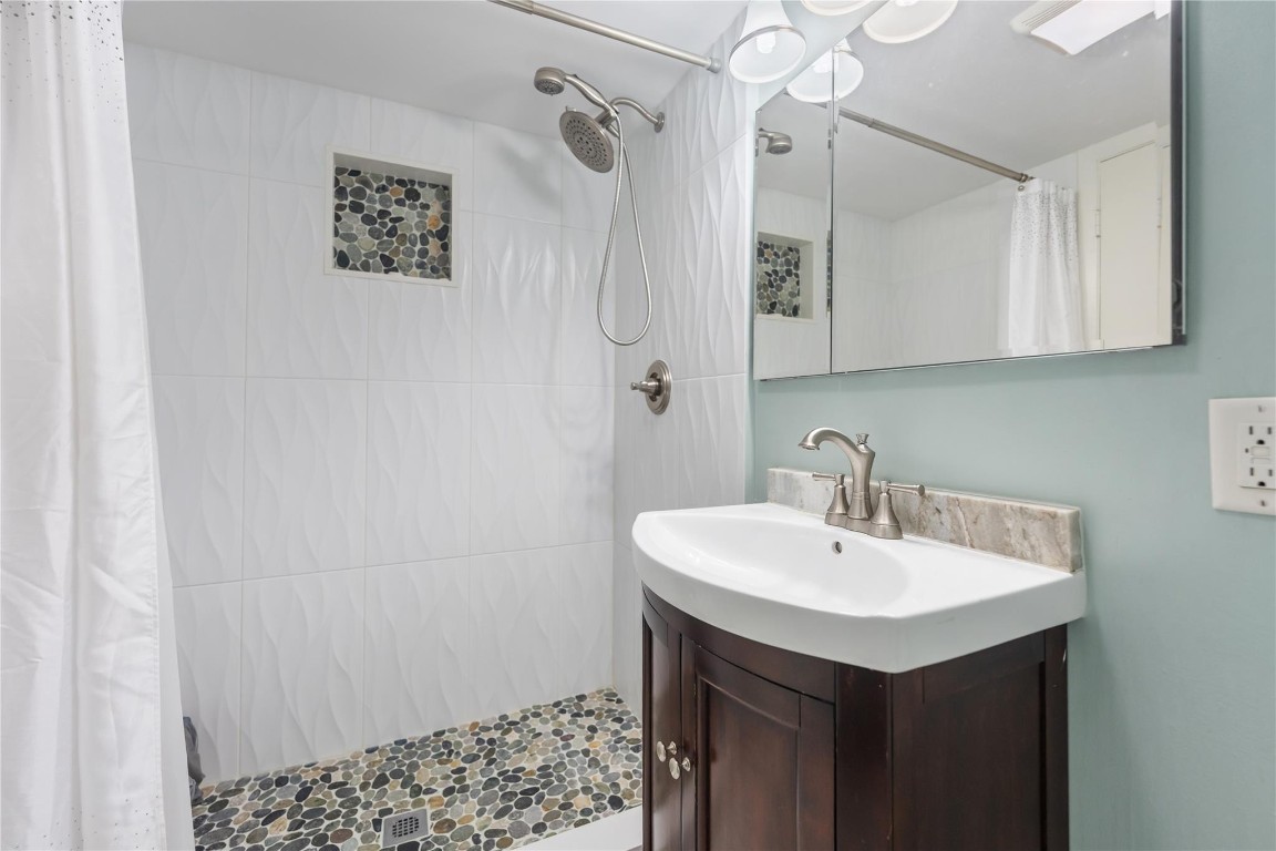 2900 NE 14th Street Cswy 503