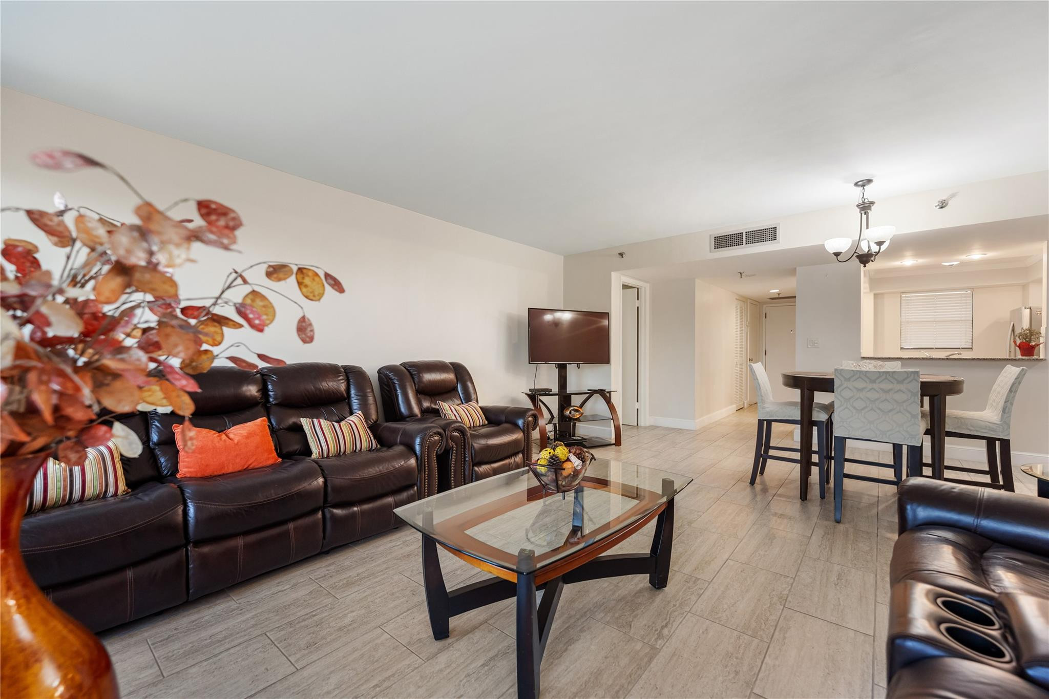 2900 NE 14th Street Cswy 503