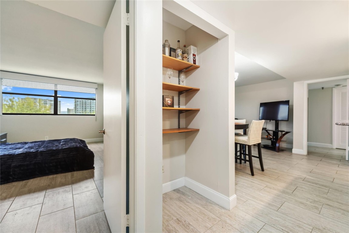 2900 NE 14th Street Cswy 503