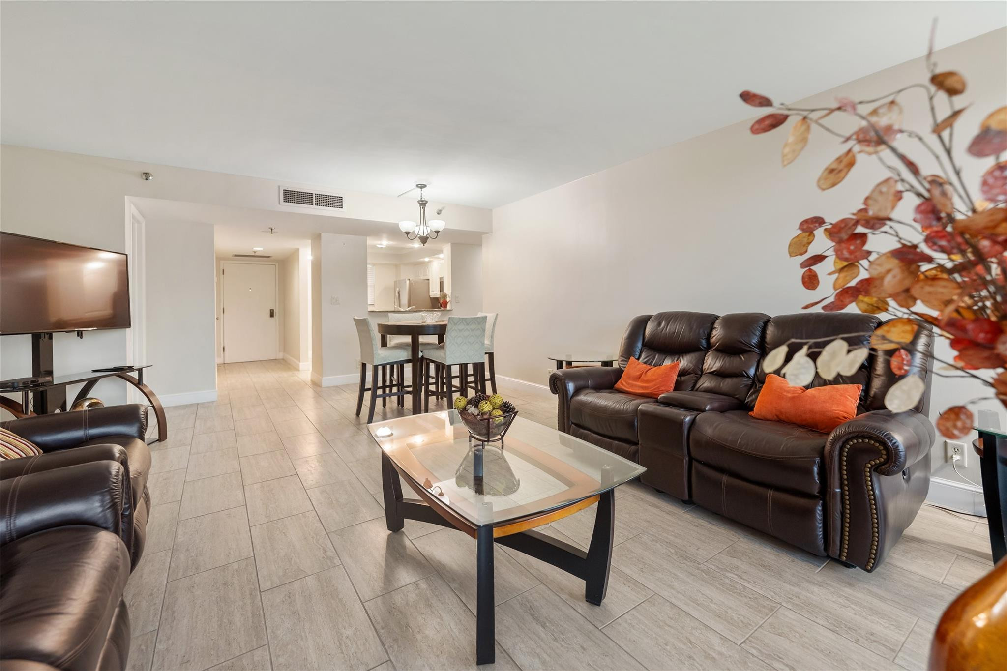 2900 NE 14th Street Cswy 503