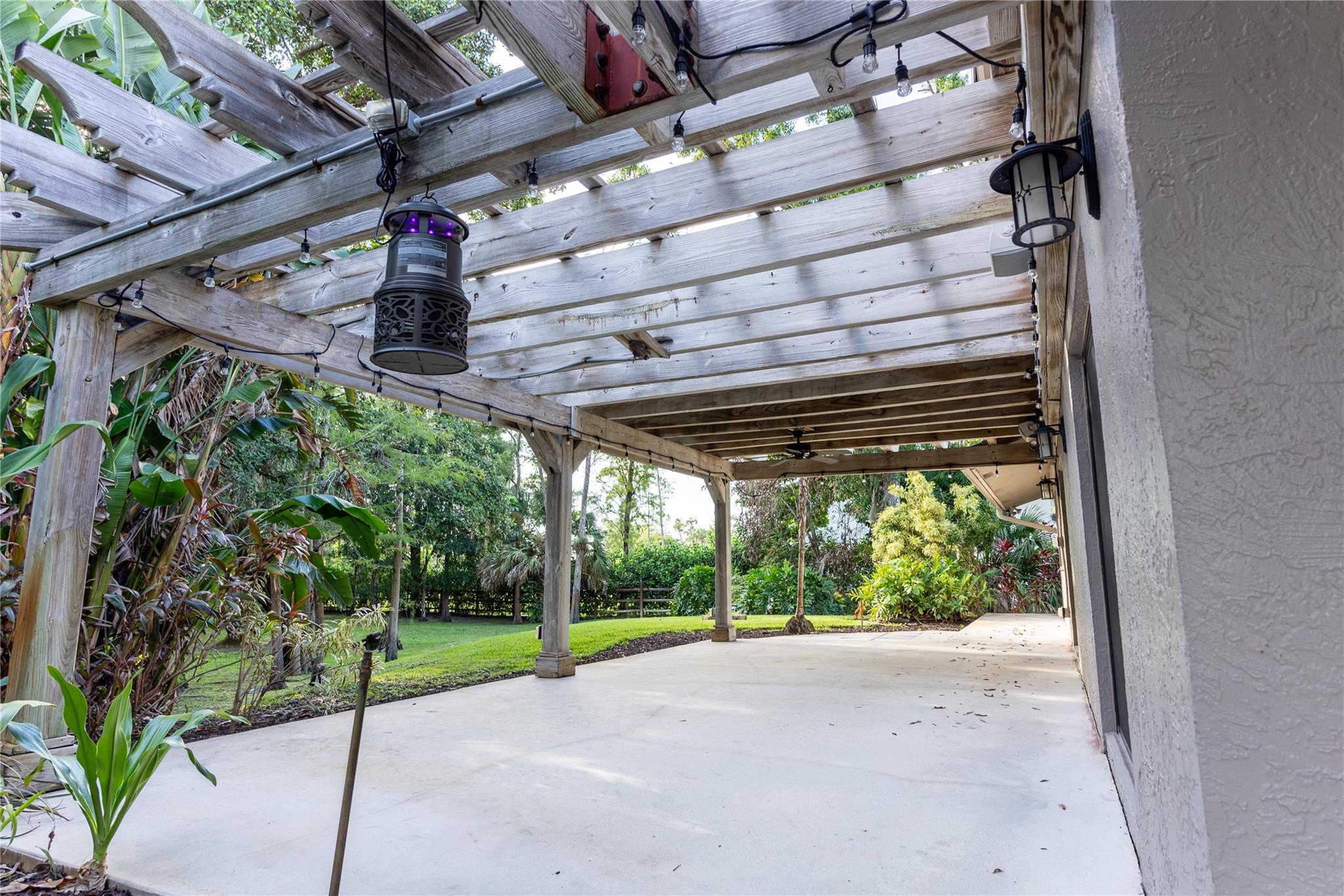 5531 NW 80th Ter