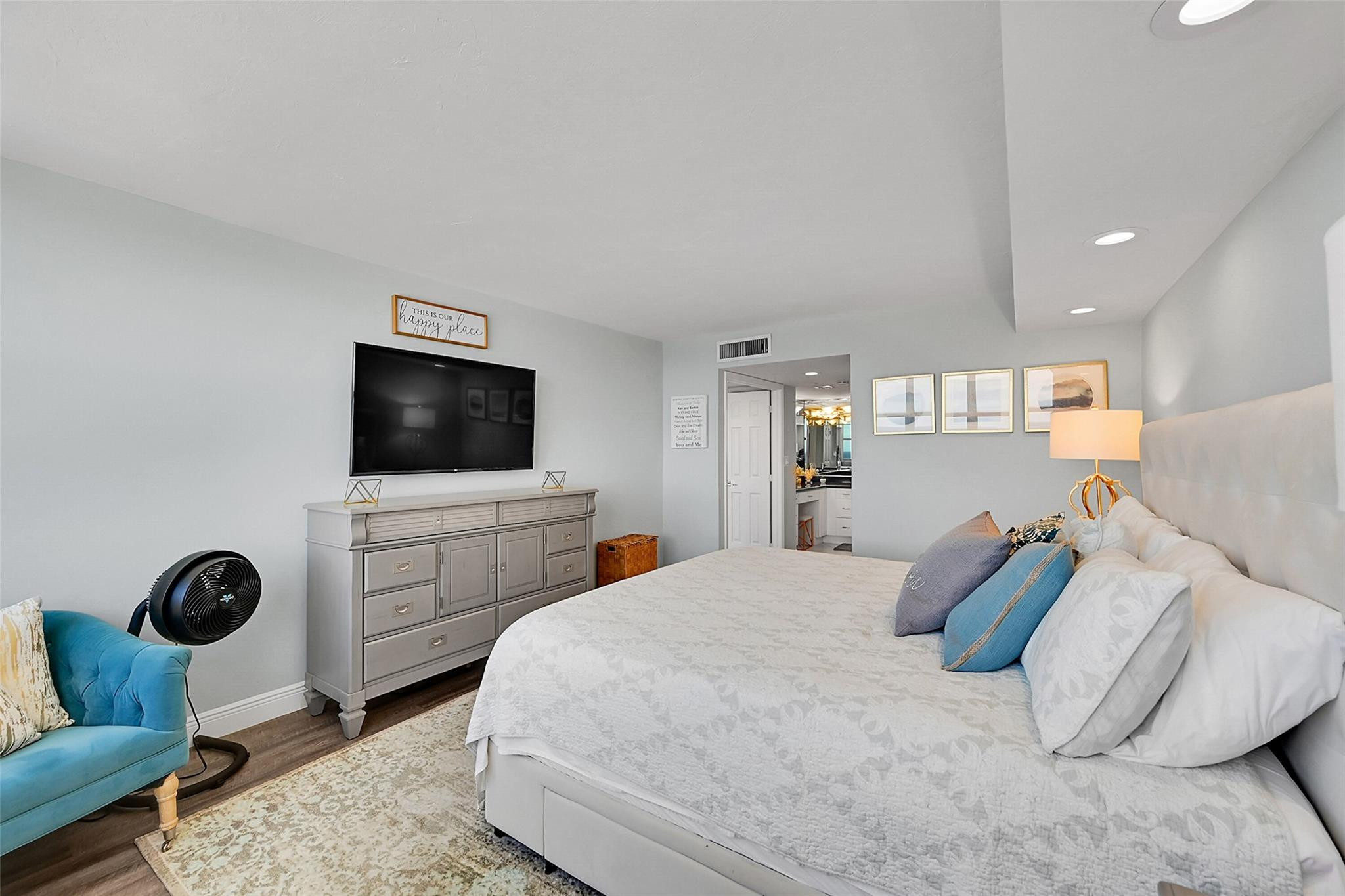 328 N Ocean Blvd PH 2