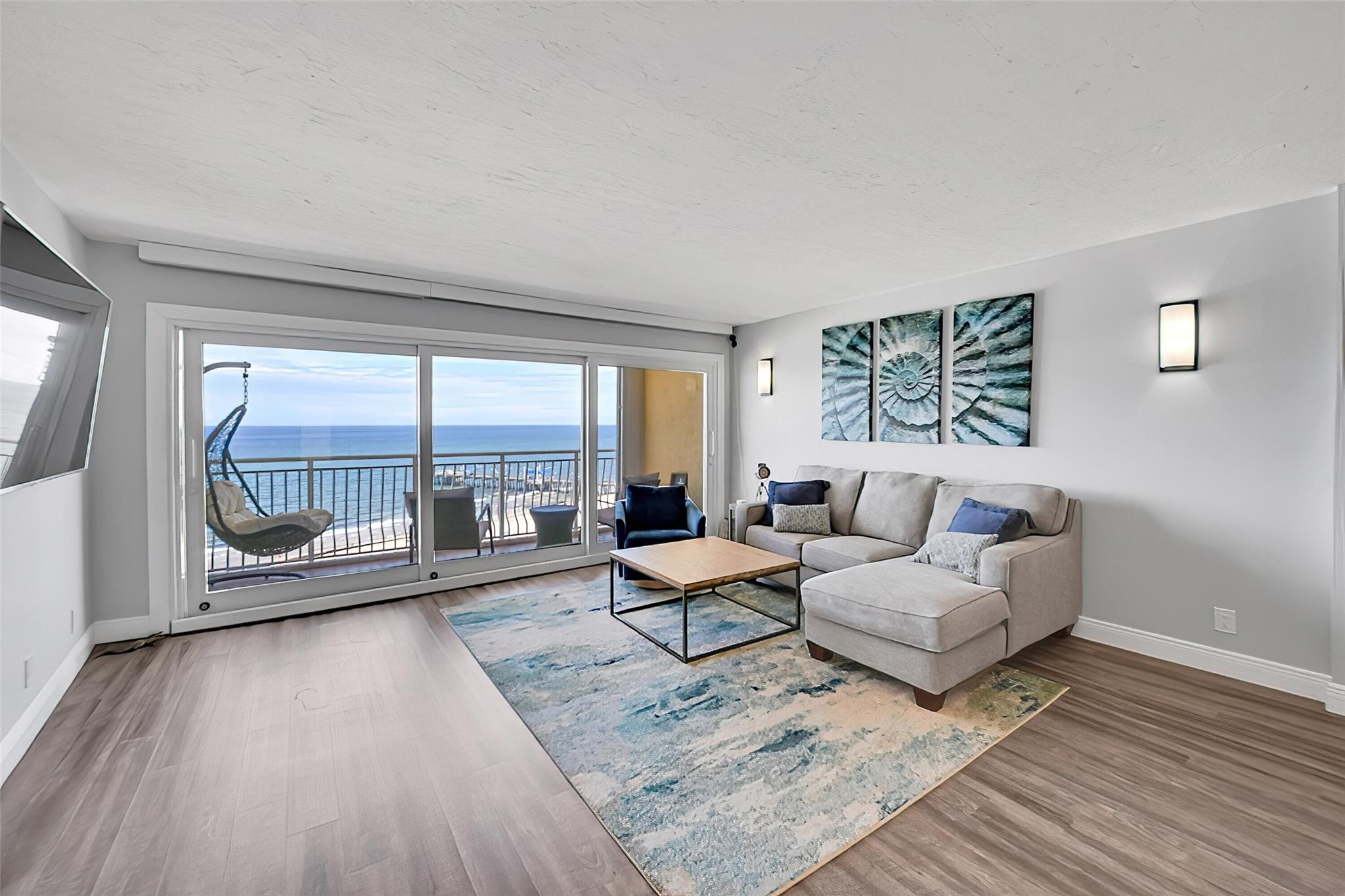 328 N Ocean Blvd PH 2