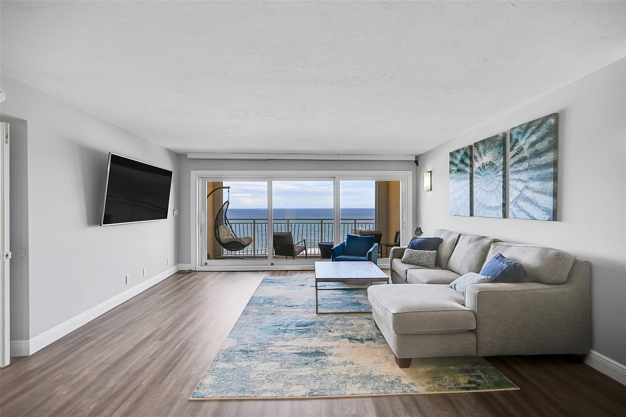 328 N Ocean Blvd PH 2