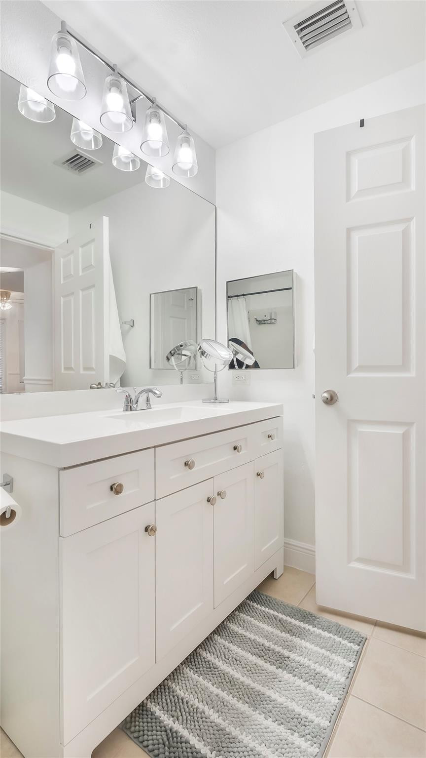533 NE 3rd Ave 132