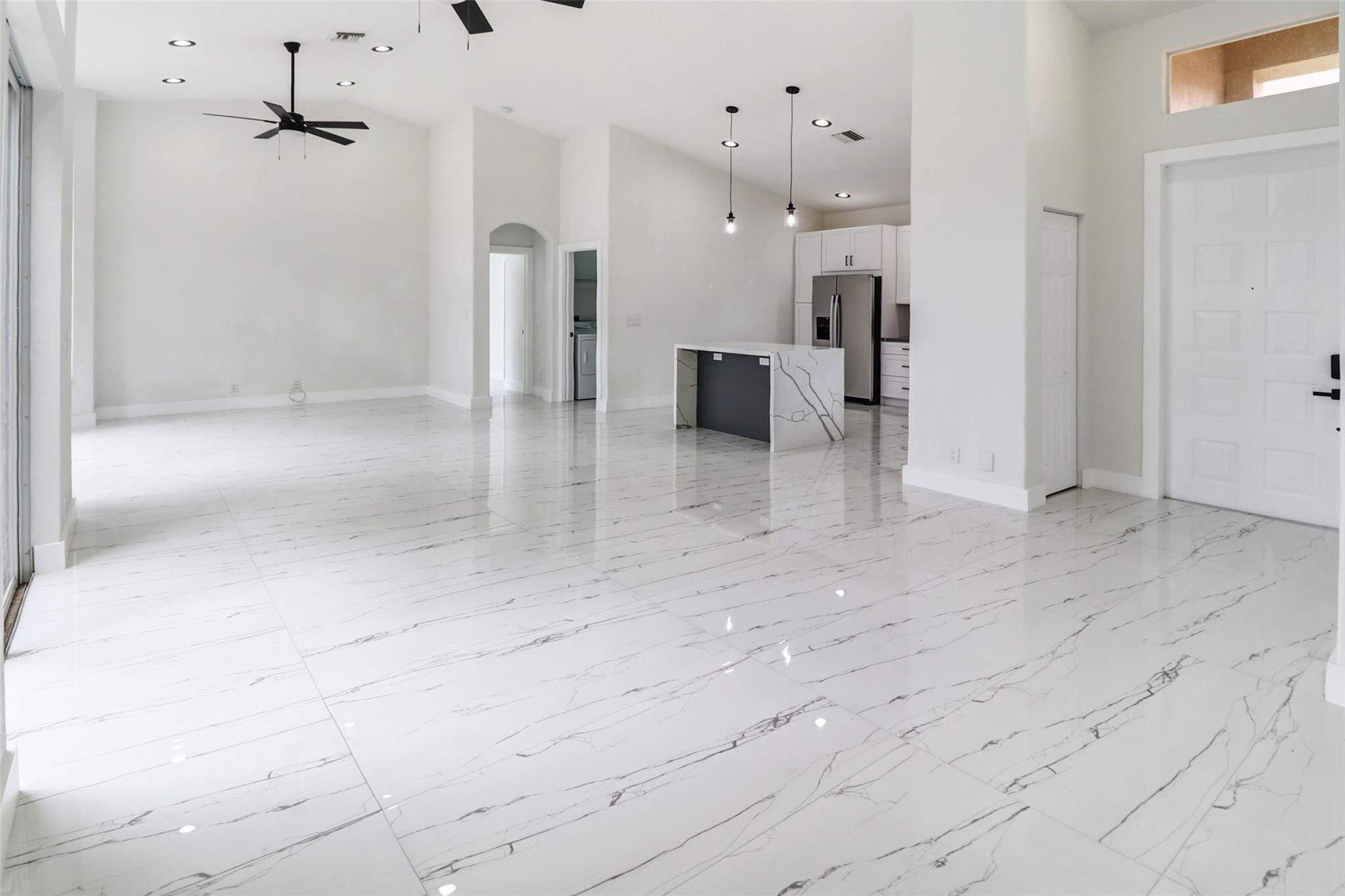 5824 NW 120th Ave